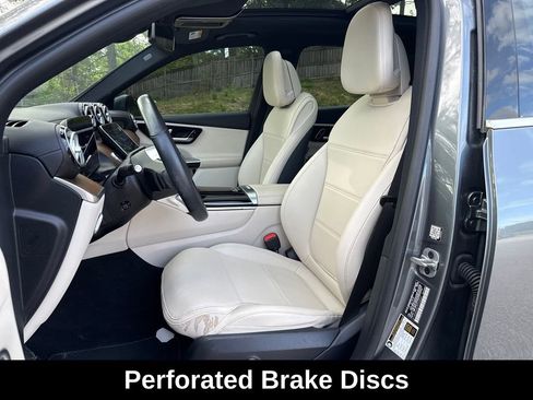 Used 2023 Mercedes-Benz GLC 300 4MATIC image 11