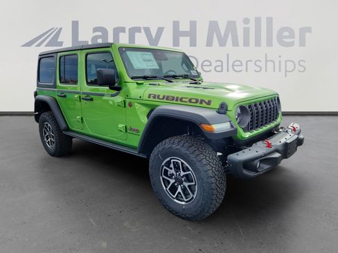 New 2026 Jeep Wrangler Unlimited Rubicon w/ Steel Bumper Group AWD/4WD image 8