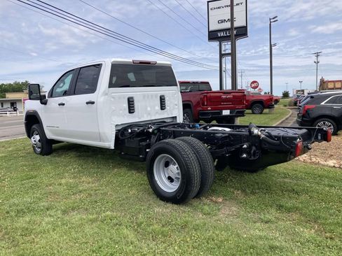 New 2026 GMC Sierra 3500 Pro w/ Convenience Package AWD/4WD image 6