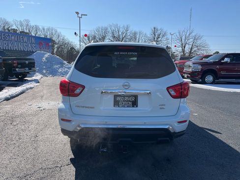 Used 2019 Nissan Pathfinder SL image 6