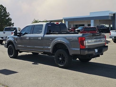Used 2022 Ford F250 Platinum w/ Tremor Off-Road Package AWD/4WD image 4