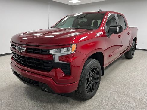 Used 2023 Chevrolet Silverado 1500 RST w/ True North Edition Plus AWD/4WD image 4