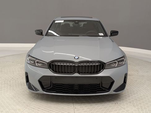 Used 2026 BMW 330i Sedan w/ M Sport Package RWD image 2
