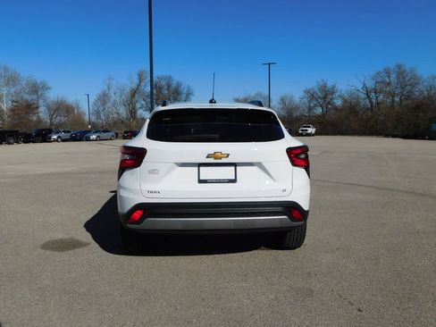 New 2026 Chevrolet Trax LT w/ Driver Confidence Package FWD image 4