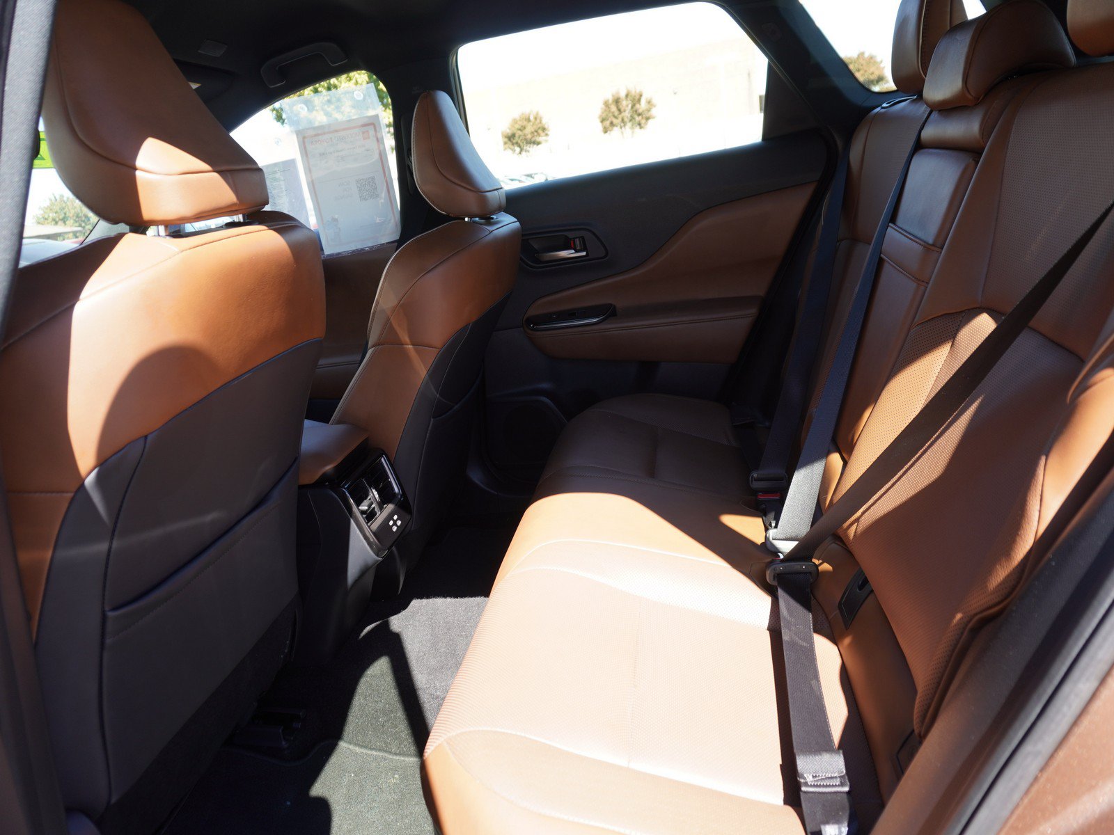 Used 2025 Toyota Crown Signia AWD/4WD image 15
