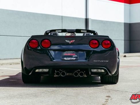Used 2013 Chevrolet Corvette 427 w/ 1SB Preferred Equipment Group RWD image 16