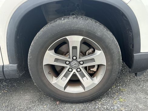 Used 2023 Honda Pilot EX-L image 10