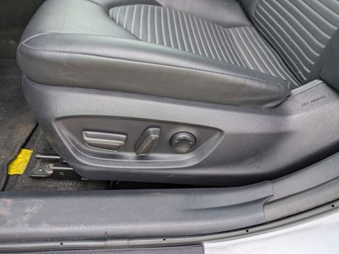 Used 2024 Toyota Camry SE image 8