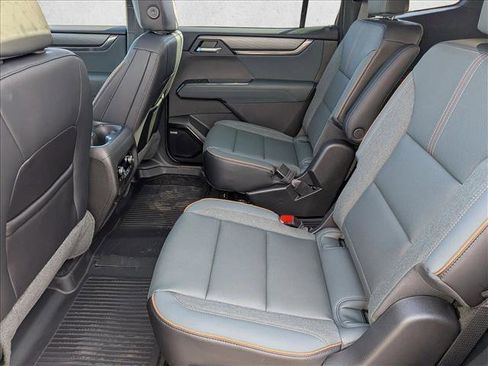 New 2026 GMC Acadia AT4 image 13