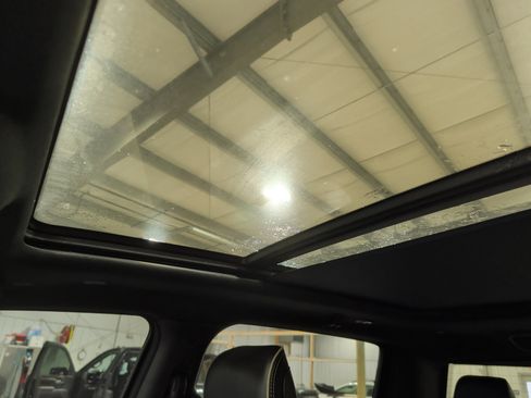 Used 2023 RAM 1500 Laramie image 13