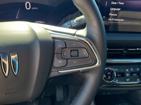 Used 2024 Buick Envista Sport Touring w/ Convenience I Package FWD image 24