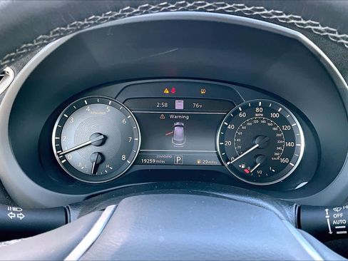 Used 2024 INFINITI QX50 Sensory image 23