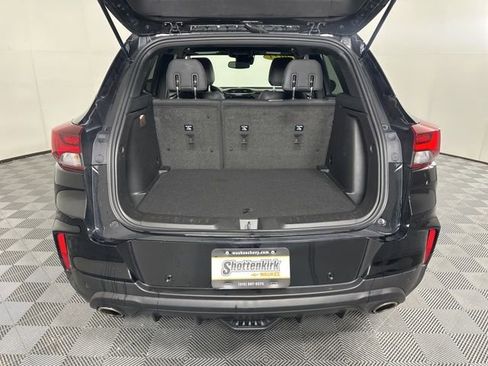 Used 2023 Chevrolet TrailBlazer RS w/ Convenience Package image 12