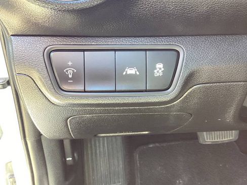 Used 2020 Kia Forte LXS FWD image 18