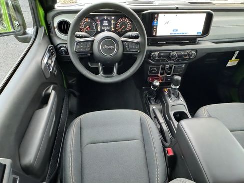 New 2025 Jeep Gladiator Willys image 14