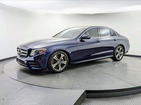 Used 2018 Mercedes-Benz E 300 image 2