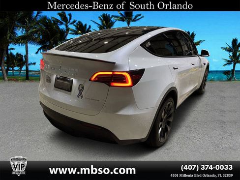 Used 2023 Tesla Model Y Long Range image 14
