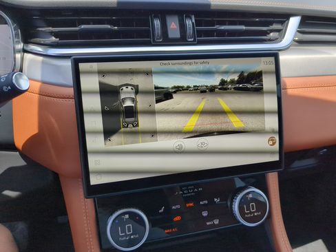 New 2026 Jaguar F-PACE R-Dynamic S image 22