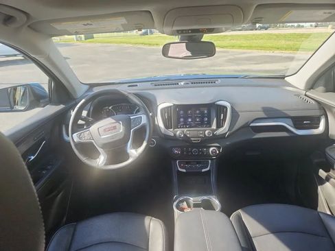 Used 2024 GMC Terrain SLT w/ LPO, Floor Liner Package FWD image 8