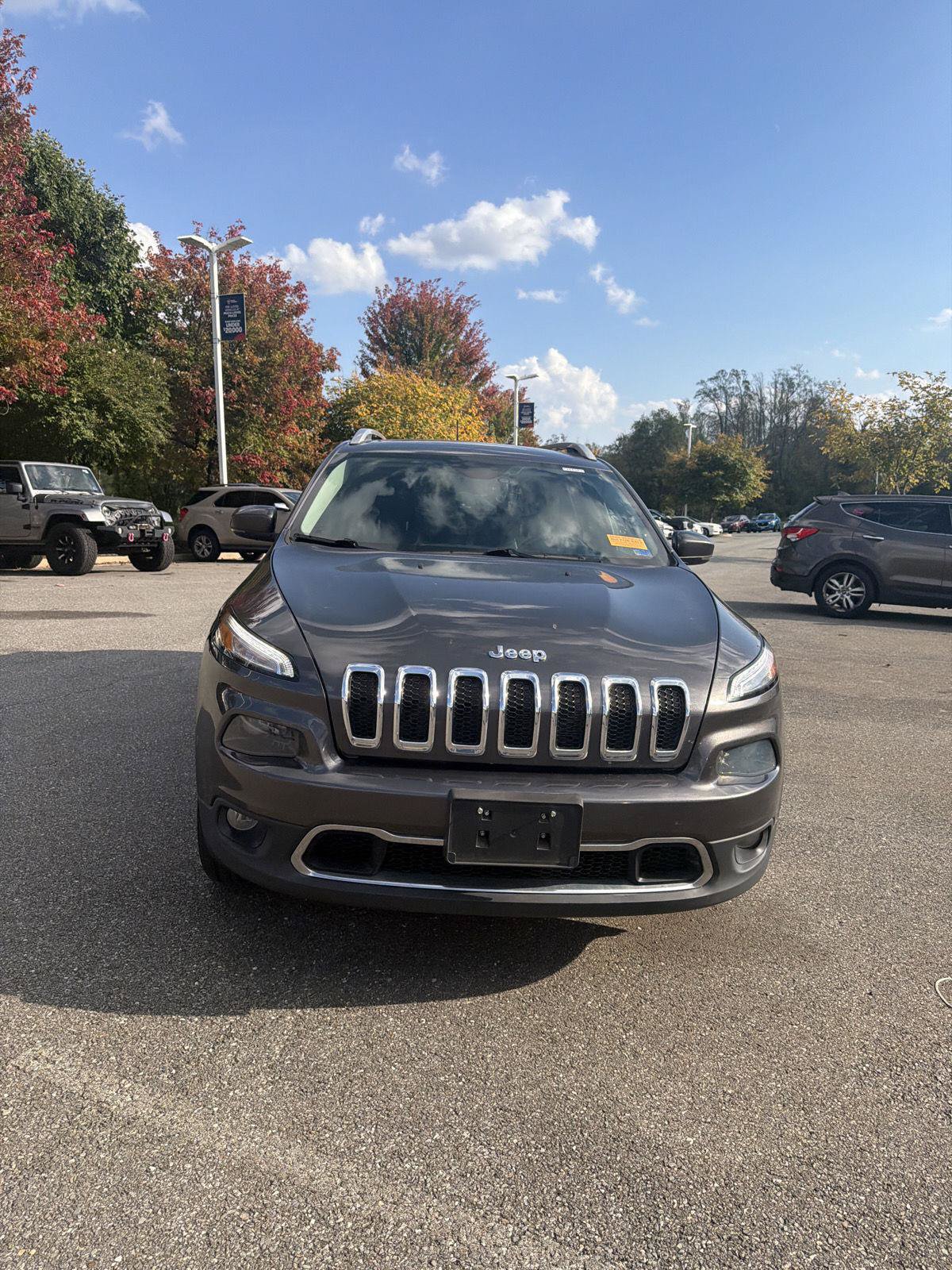 Used 2018 Jeep Cherokee Limited AWD/4WD image 20