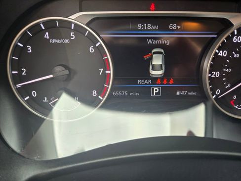 Used 2023 Nissan Sentra SV image 3