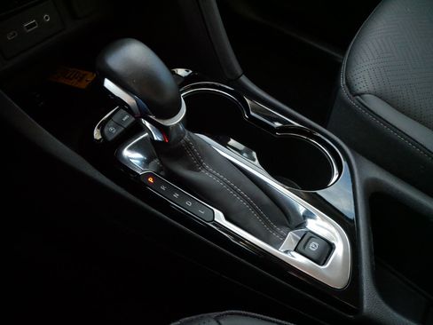 Used 2023 Buick Encore GX Essence w/ Experience Buick Package image 24