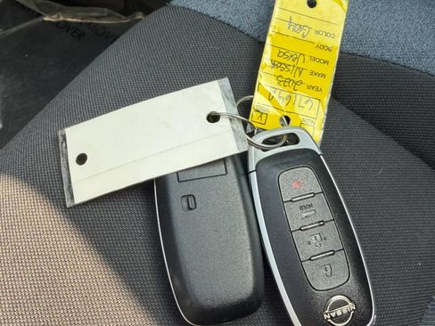 Used 2023 Nissan Versa SV FWD image 38