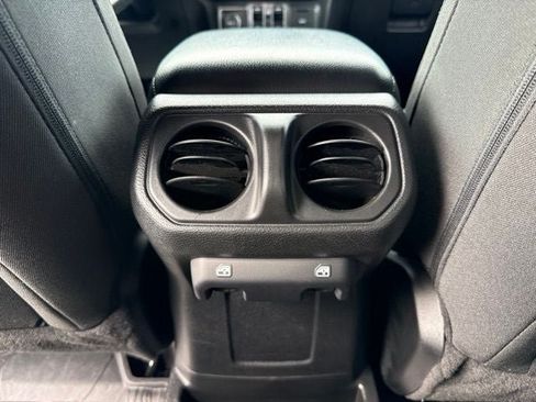Used 2023 Jeep Wrangler Unlimited AWD/4WD image 20