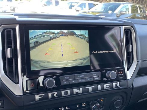 New 2025 Nissan Frontier SV w/ SV Convenience Package image 22