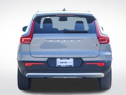 Used 2025 Volvo XC40 B5 Core w/ Protection Package Premier image 6