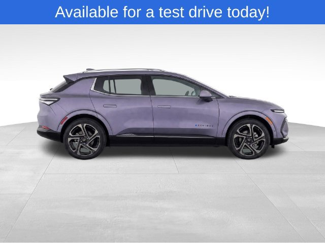 Used 2024 Chevrolet Equinox EV LT FWD image 3