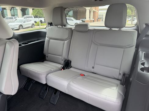 New 2026 Ford Expedition Active RWD image 23