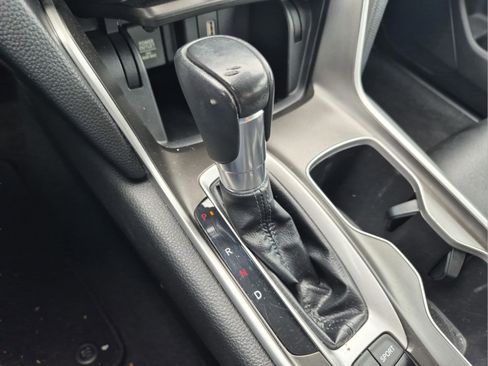 Used 2018 Honda Accord Sport image 15