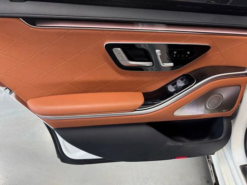 Used 2023 Mercedes-Benz S 580 S 580 4MATIC Sedan 4D image 24