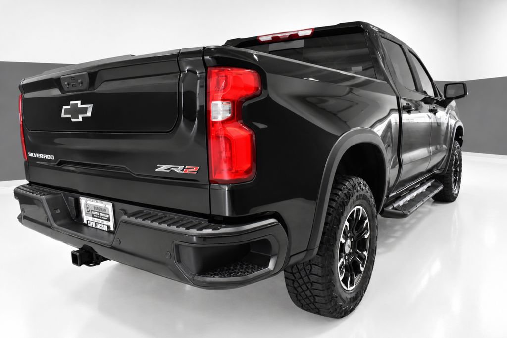 Used 2023 Chevrolet Silverado 1500 ZR2 w/ Technology Package AWD/4WD image 8