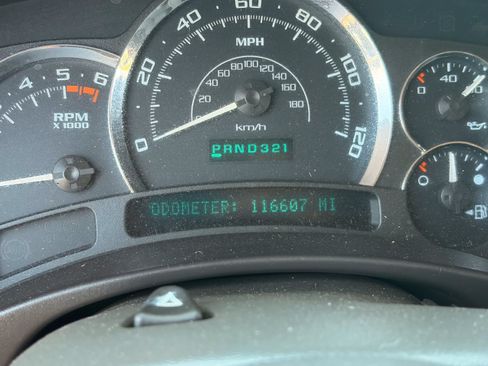 Used 2005 Cadillac Escalade AWD image 24