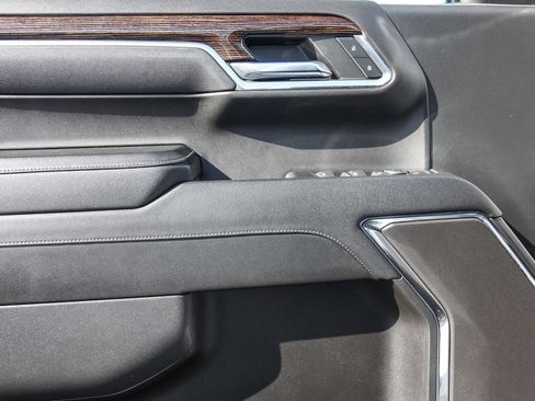 Used 2024 GMC Sierra 1500 SLE image 19