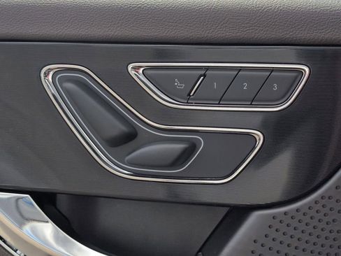 Used 2024 Lincoln Corsair AWD w/ Equipment Group 101A image 14