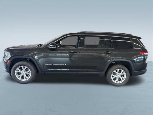 Used 2023 Jeep Grand Cherokee L Limited w/ Luxury Tech Group II RWD image 4