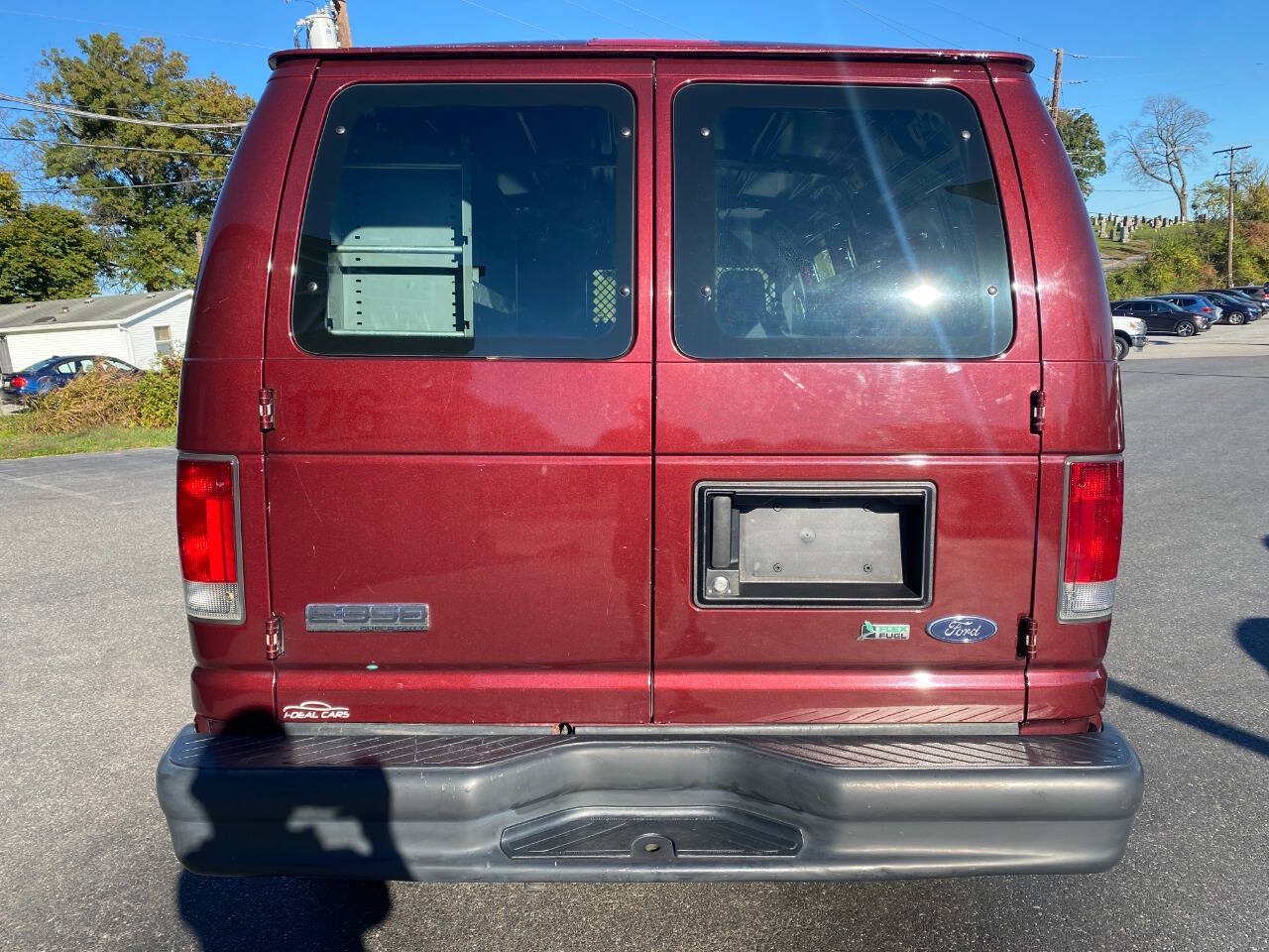 Used 2009 Ford E-350 and Econoline 350 Super Duty RWD image 4