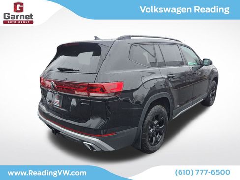 New 2026 Volkswagen Atlas Peak Edition image 5