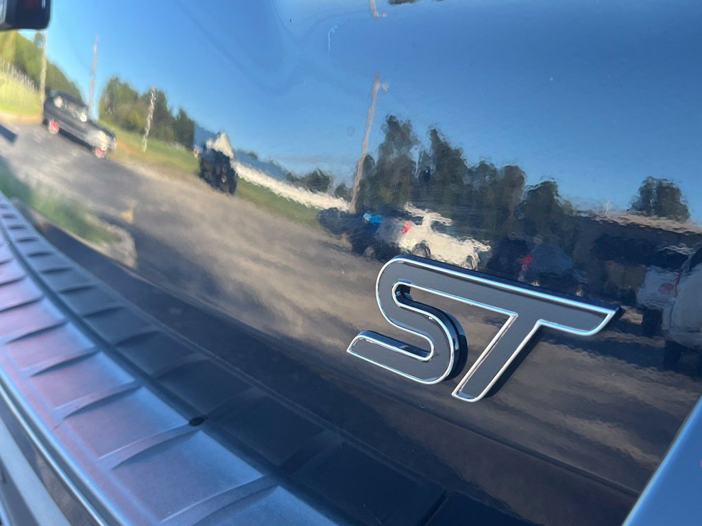 Used 2020 Ford Explorer ST w/ ST Street Pack AWD/4WD image 13