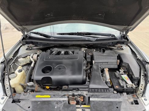 Used 2011 Nissan Altima 3.5 SR w/ 3.5SR Premium Pkg FWD image 13