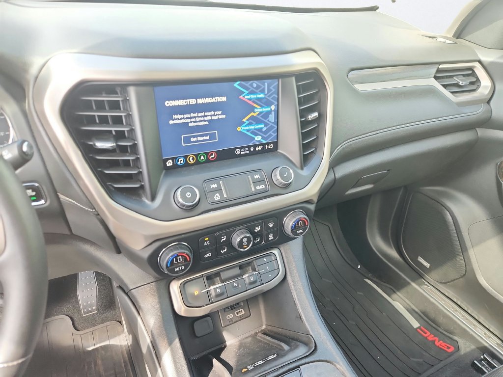 Used 2023 GMC Acadia Denali w/ Denali Ultimate Package AWD/4WD image 18