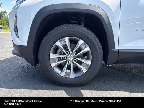 New 2027 Chevrolet Equinox LT FWD image 22