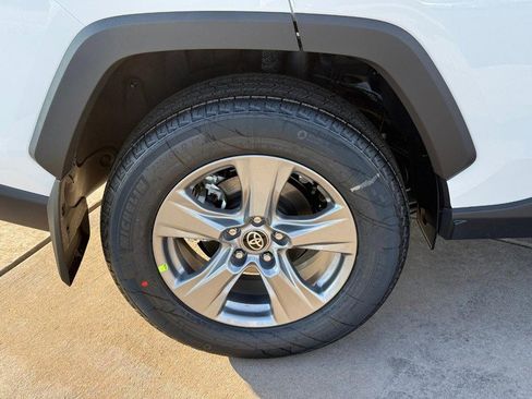 New 2025 Toyota RAV4 XLE image 7