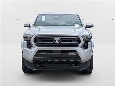 Used 2024 Toyota Tacoma SR5 AWD/4WD image 6