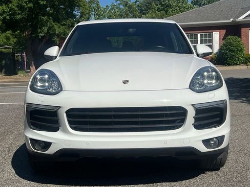 Used 2017 Porsche Cayenne AWD/4WD image 8