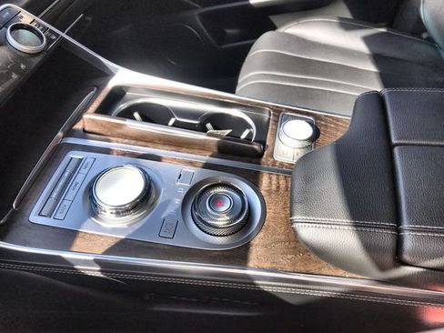 Used 2023 Genesis GV80 3.5T image 21