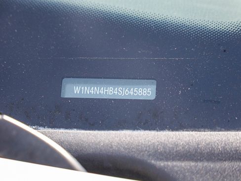 Used 2025 Mercedes-Benz GLA 250 4MATIC image 27